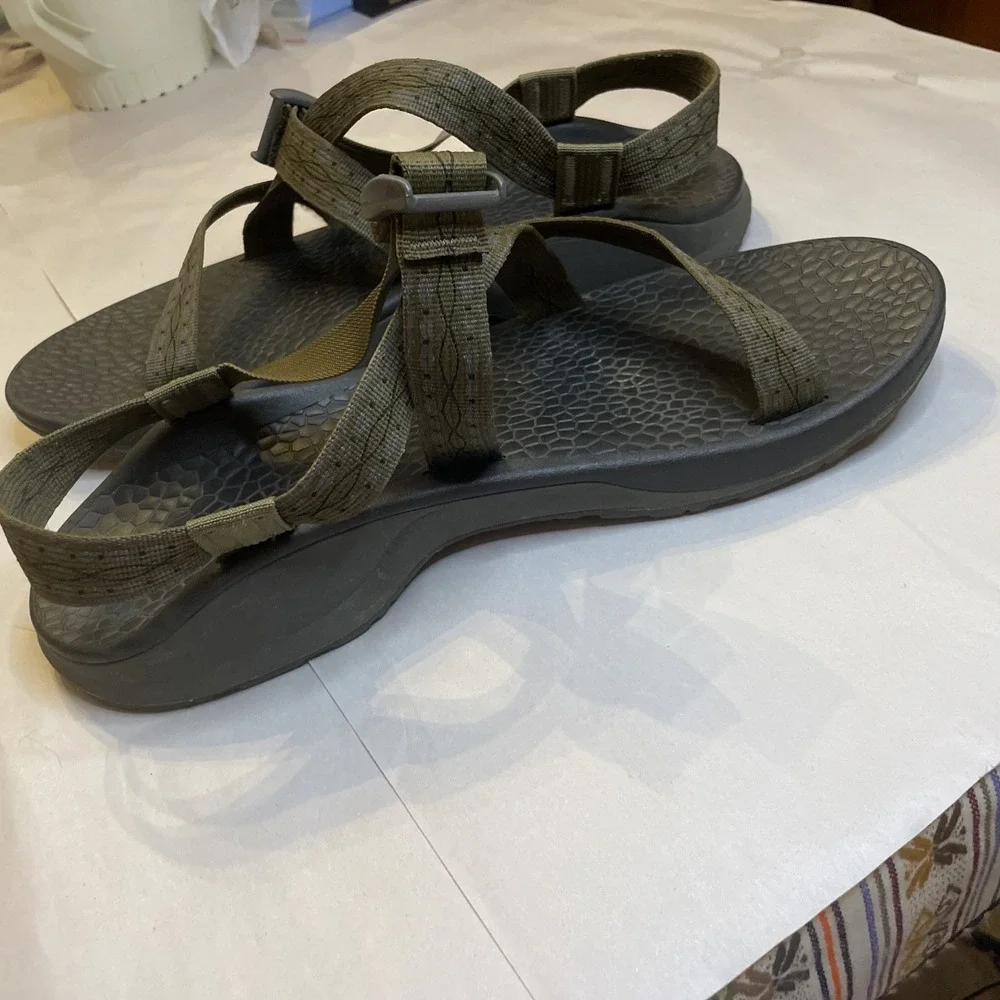 Excellent Condition Men's Chacos 15 | Dark Green 1